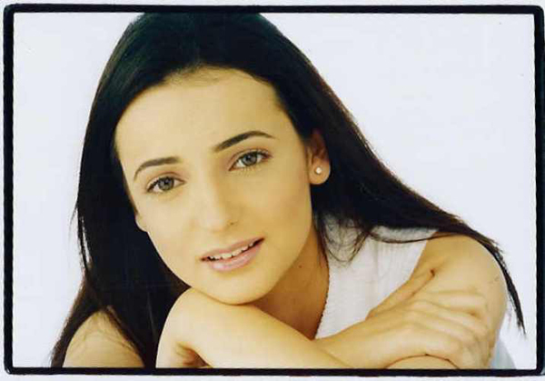 Sanaya-sanaya-irani-24364603-600-419