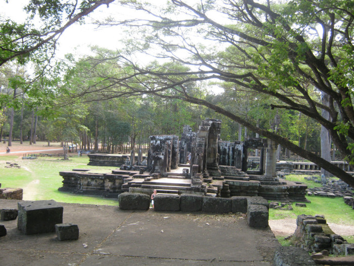 Angkor  Thom - Terasa regelui lepros - Cambodgia