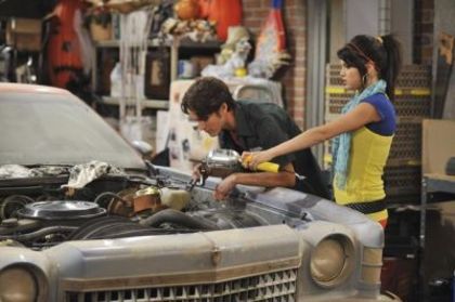 selenafan012 - Season 2 Stills Episode 04 Racing