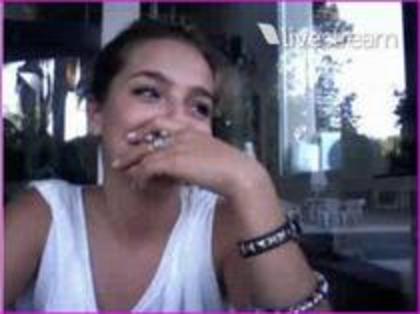 62964277_QGICMUJ3 - brenda asnicar