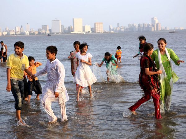 mumbai-chowpatty-beach_2335_600x450 - Viata in Mumbai