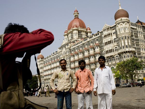 mumbai-palace-tower-hotel-outside_22777_600x450 - Viata in Mumbai