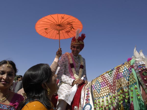 indian-wedding-groom-baraat_23182_600x450 - Nunta indiana