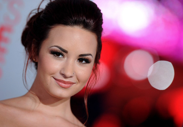 Demi Lovato - DEMI LOVATO LA PEOPLE CHOICE AWARDS 2012