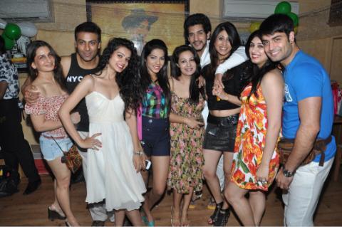 16 - PYAAR KII YEH EK KAHAANI My All Pix With Sukirti Kandpal II