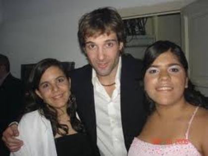 images (40)