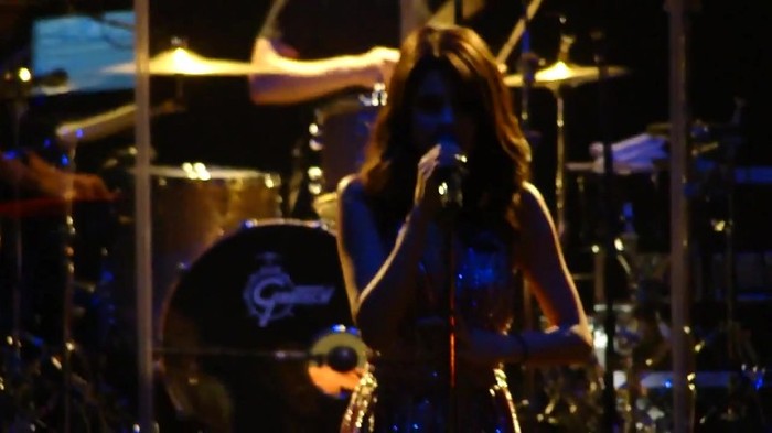 Selena Gomez Hit The Lights live O.C.Fair (7_24_11) [HD] 029