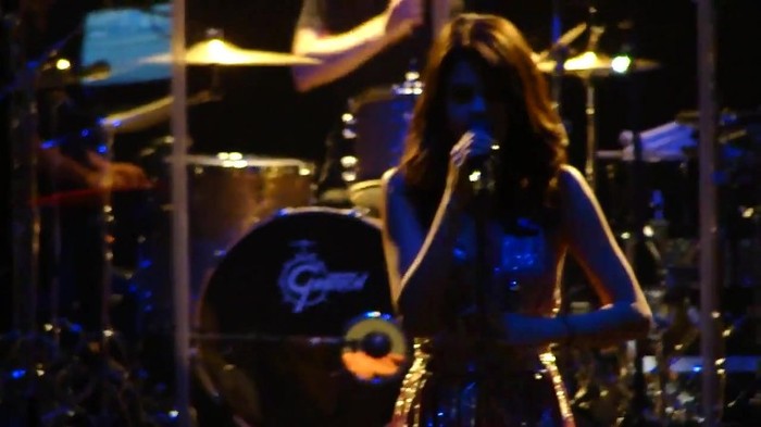 Selena Gomez Hit The Lights live O.C.Fair (7_24_11) [HD] 031