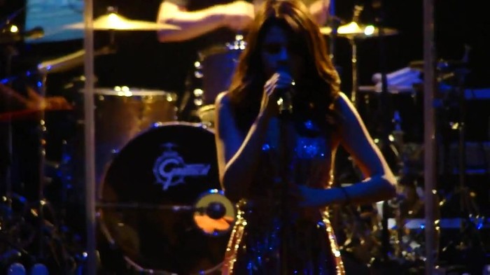 Selena Gomez Hit The Lights live O.C.Fair (7_24_11) [HD] 032