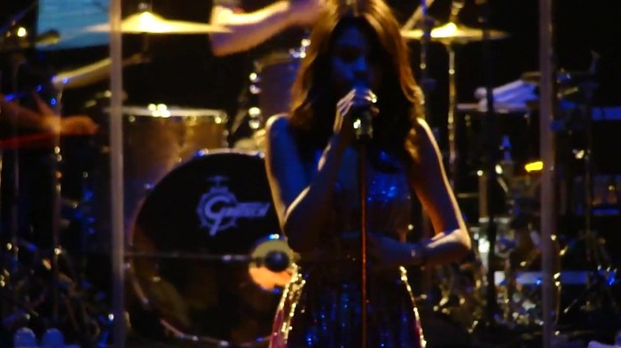 Selena Gomez Hit The Lights live O.C.Fair (7_24_11) [HD] 036