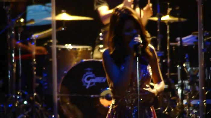 Selena Gomez Hit The Lights live O.C.Fair (7_24_11) [HD] 044 - Selena Gomez Hit The Lights live O C Fair