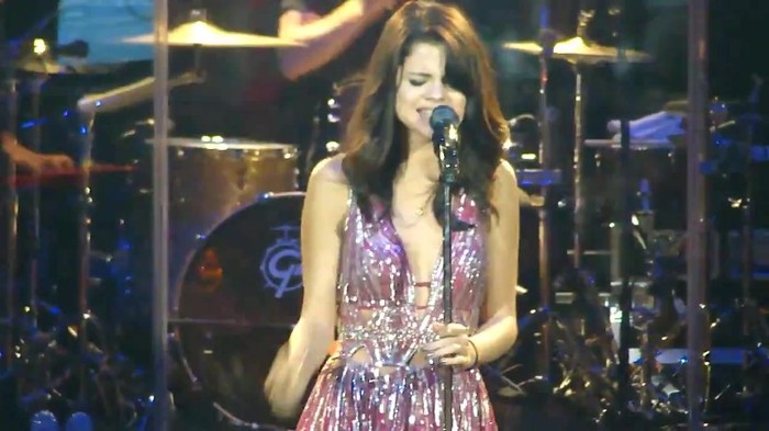 Selena Gomez Hit The Lights live O.C.Fair (7_24_11) [HD] 113 - Selena Gomez Hit The Lights live O C Fair