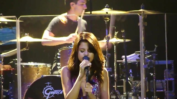 Selena Gomez Hit The Lights live O.C.Fair (7_24_11) [HD] 185 - Selena Gomez Hit The Lights live O C Fair