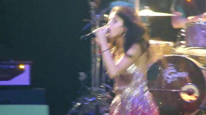 Selena Gomez Hit The Lights live O.C.Fair (7_24_11) [HD] 365
