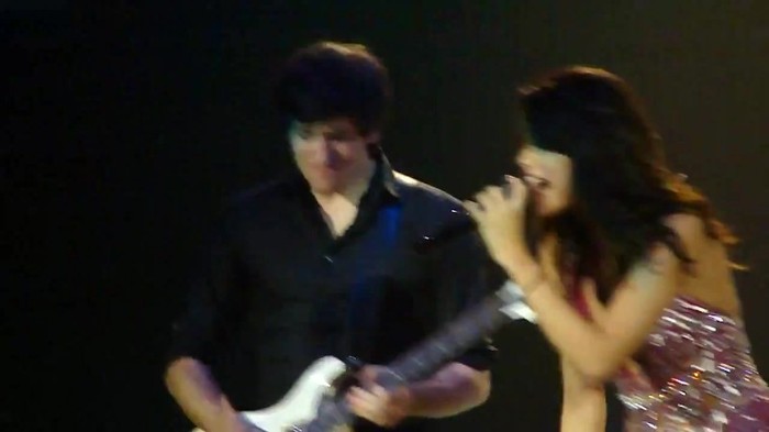 Selena Gomez Hit The Lights live O.C.Fair (7_24_11) [HD] 381 - Selena Gomez Hit The Lights live O C Fair
