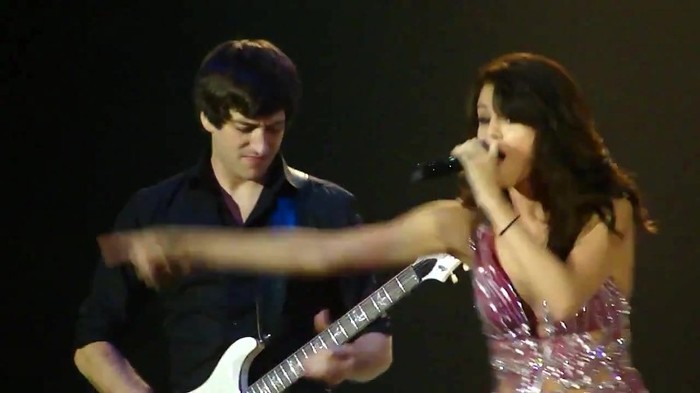 Selena Gomez Hit The Lights live O.C.Fair (7_24_11) [HD] 384 - Selena Gomez Hit The Lights live O C Fair