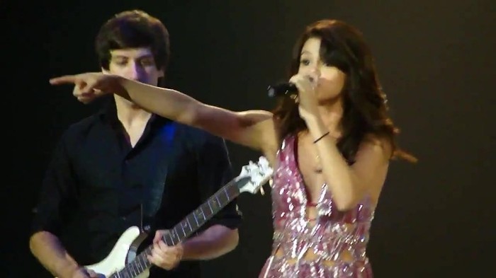 Selena Gomez Hit The Lights live O.C.Fair (7_24_11) [HD] 387 - Selena Gomez Hit The Lights live O C Fair