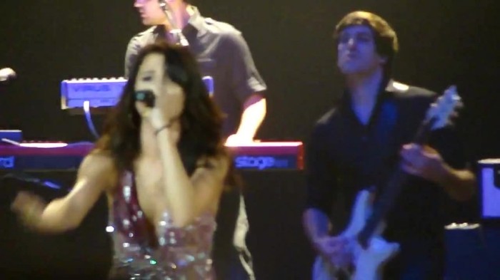 Selena Gomez Hit The Lights live O.C.Fair (7_24_11) [HD] 486 - Selena Gomez Hit The Lights live O C Fair