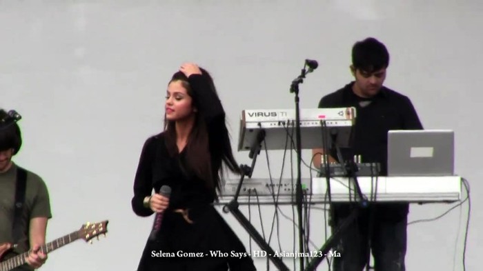 Selena Gomez performs _Who Says_ Live! - HD - South Coast Plaza - Microsoft Store 019 - Selena Gomez performs Who Says Live at South Coast Plaza - Microsoft Store
