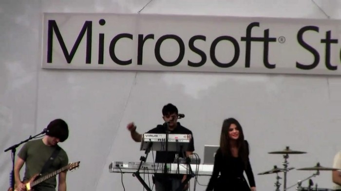 Selena Gomez performs _Who Says_ Live! - HD - South Coast Plaza - Microsoft Store 492