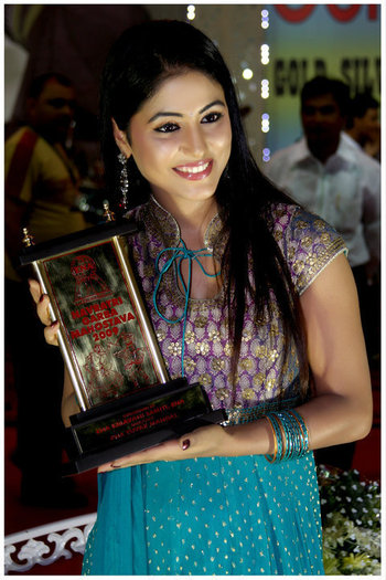 33898_105404992856146_100001599370032_40460_6763362_n - Hina Khan
