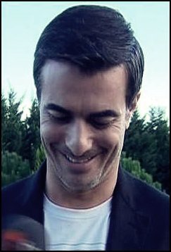 77149_111102715626728_110872212316445_53932_5193007_n