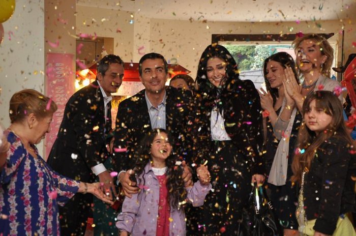 215384_142090562527943_110872212316445_212584_2184724_n - Serhan Yavas