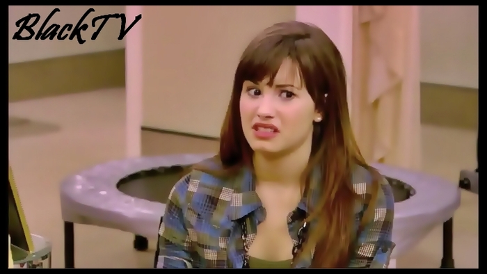 De asta m-am intors! Am venit sa-mi ucid propia mama! - 3_Muscatura unui Vampir Intoarcerea