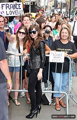 004 - Demitzu - AUGUST 11TH - Leaving ABC Studios