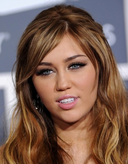 nu sunt perfecta! - stiri miley 4