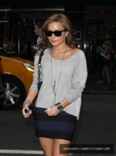 28786271_UXZDWSIWN - Demitzu - AUGUST 22ND - Leaves the London Hotel in New York City