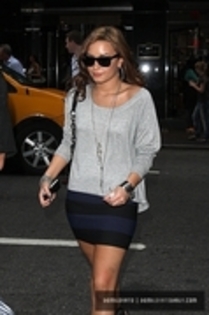 28786275_OBHHHVWZK - Demitzu - AUGUST 22ND - Leaves the London Hotel in New York City