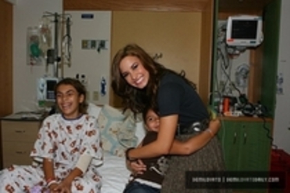 45589843_RHVGYKEED - Demitzu - AUGUST 25TH - Visits a Childrens Hospital in Massachusetts