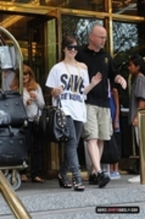 35817127_OQUWVDGGO - Demitzu - AUGUST 29TH - Leaves her hotel in New York