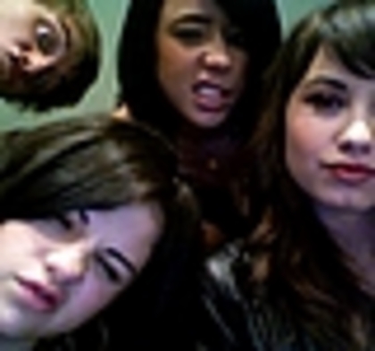 thumb_034