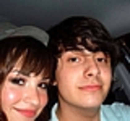 thumb_056