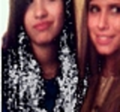 thumb_100 - Demilu - Personal Photos oo1