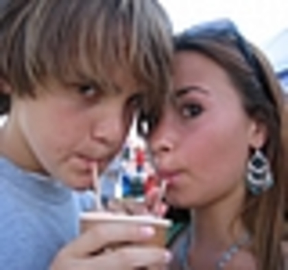 thumb_150 - Demilu - Personal Photos oo1
