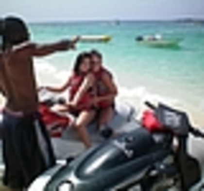 thumb_210 - Demilu - Personal Photos oo1