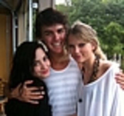 thumb_279