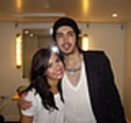 thumb_323