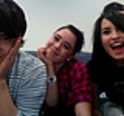 thumb_375