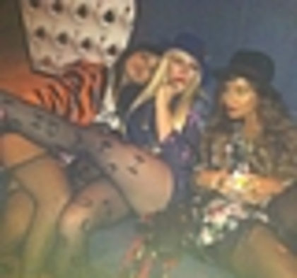 thumb_696 - Demilu - Personal Photos oo2