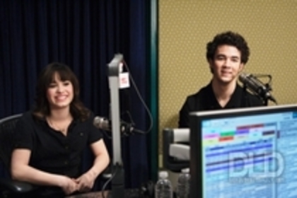 33725148_GTWUQFSJS - Demitzu - JANUARY 6TH - Radio Disney Take Over