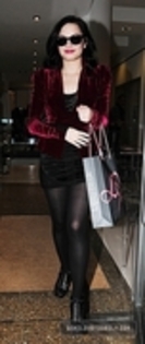 29235261_RGDEESXVW - Demitzu - JANUARY 27TH - Shopping at Lipsy Boutique in London