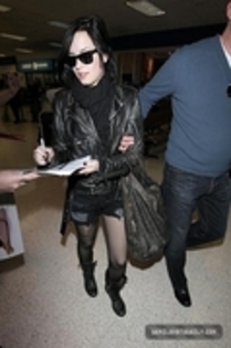 29234831_DCLBAVFID - Demitzu - JANUARY 29TH - Arrives at LAX Airport