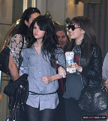 normal_002 - Demitzu - JULY 3RD - With Selena Gomez arriving at a hotel together