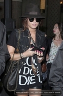 42242198_NYQXGIEXN - Demitzu - JULY 17TH - Leaving The Grove in Los Angeles CA