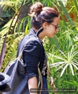 42467711_SMCHSQEJK - Demitzu - JULY 21ST - Rushes her way into a music studio in Los Angeles CA