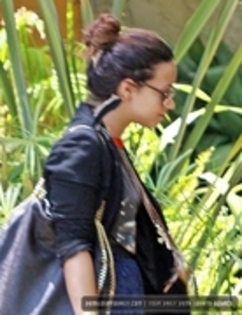 42467713_FRCDSKVWM - Demitzu - JULY 21ST - Rushes her way into a music studio in Los Angeles CA